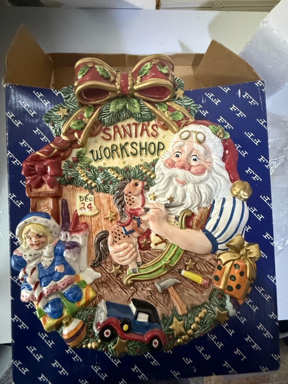 FITZ FLOYD SANTA'S MAGIC WORKSHOP CANAPE PLATE